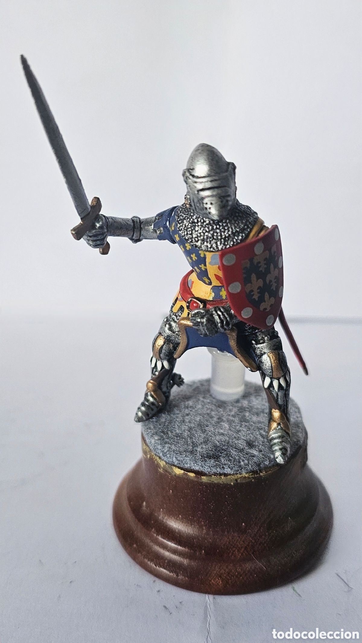 Juguetes antiguos: Caballero medieval de plomo