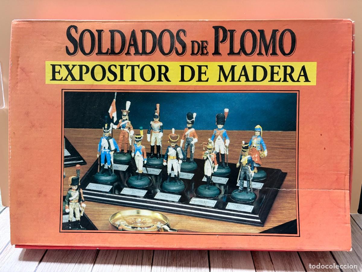Juguetes antiguos: EXPOSITOR DE SOLDADOS DE PLOMO DE MADERA PARA 10 FIGURAS. CAJA ORIGINAL. VER FOTOS