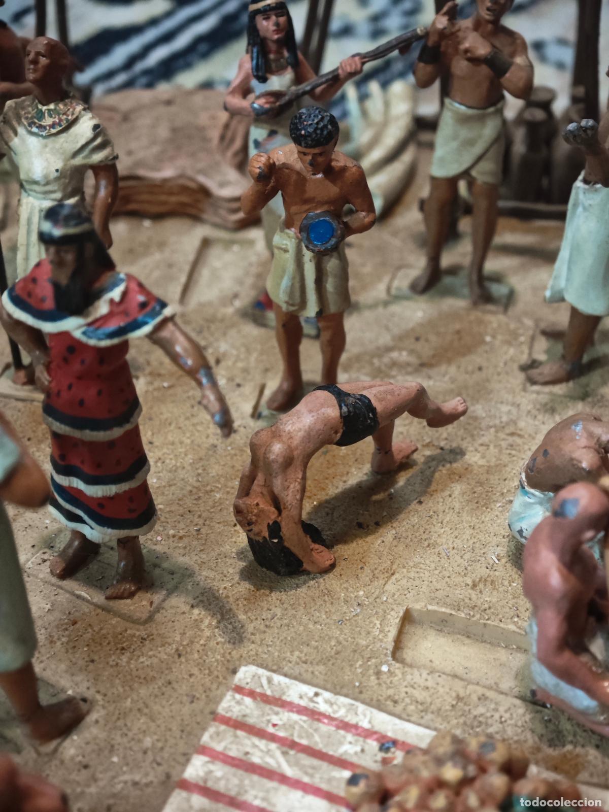 Juguetes antiguos: Escenas del antiguo Egipto figuras miniatura palomo