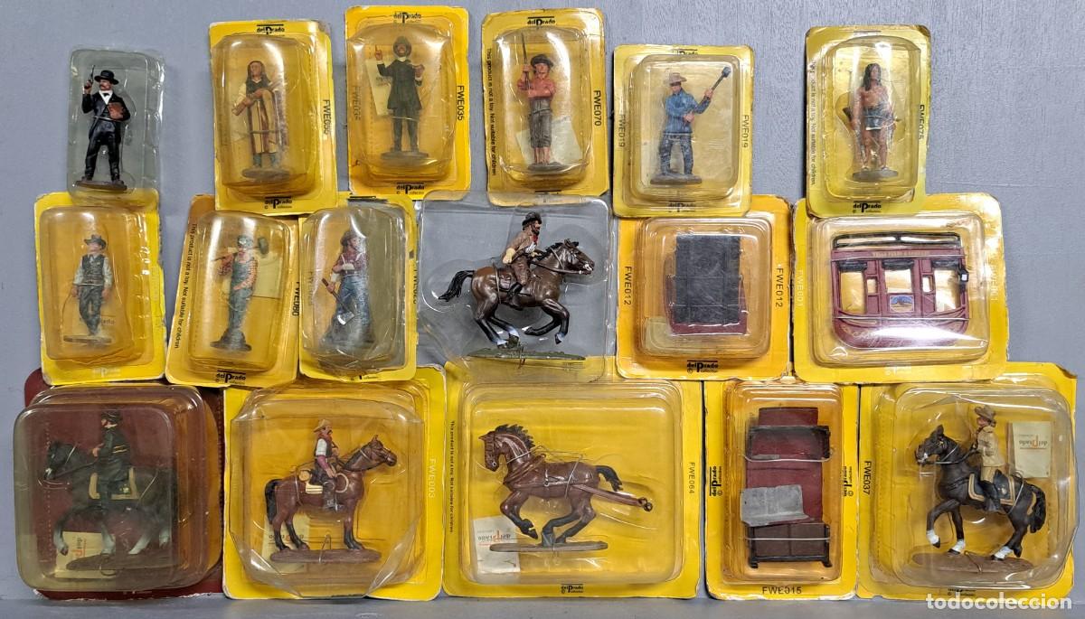Juguetes antiguos: Lote de 17 figuras del Oeste &ndash; colecci&oacute;n Del Prado