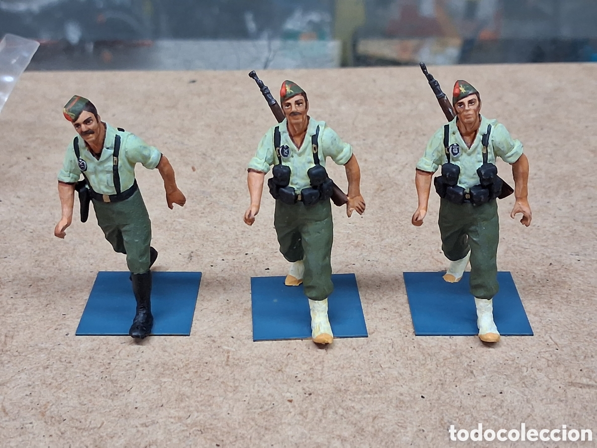 Juguetes antiguos: 3 soldados plomo de la legion 54mm. Bianquetti