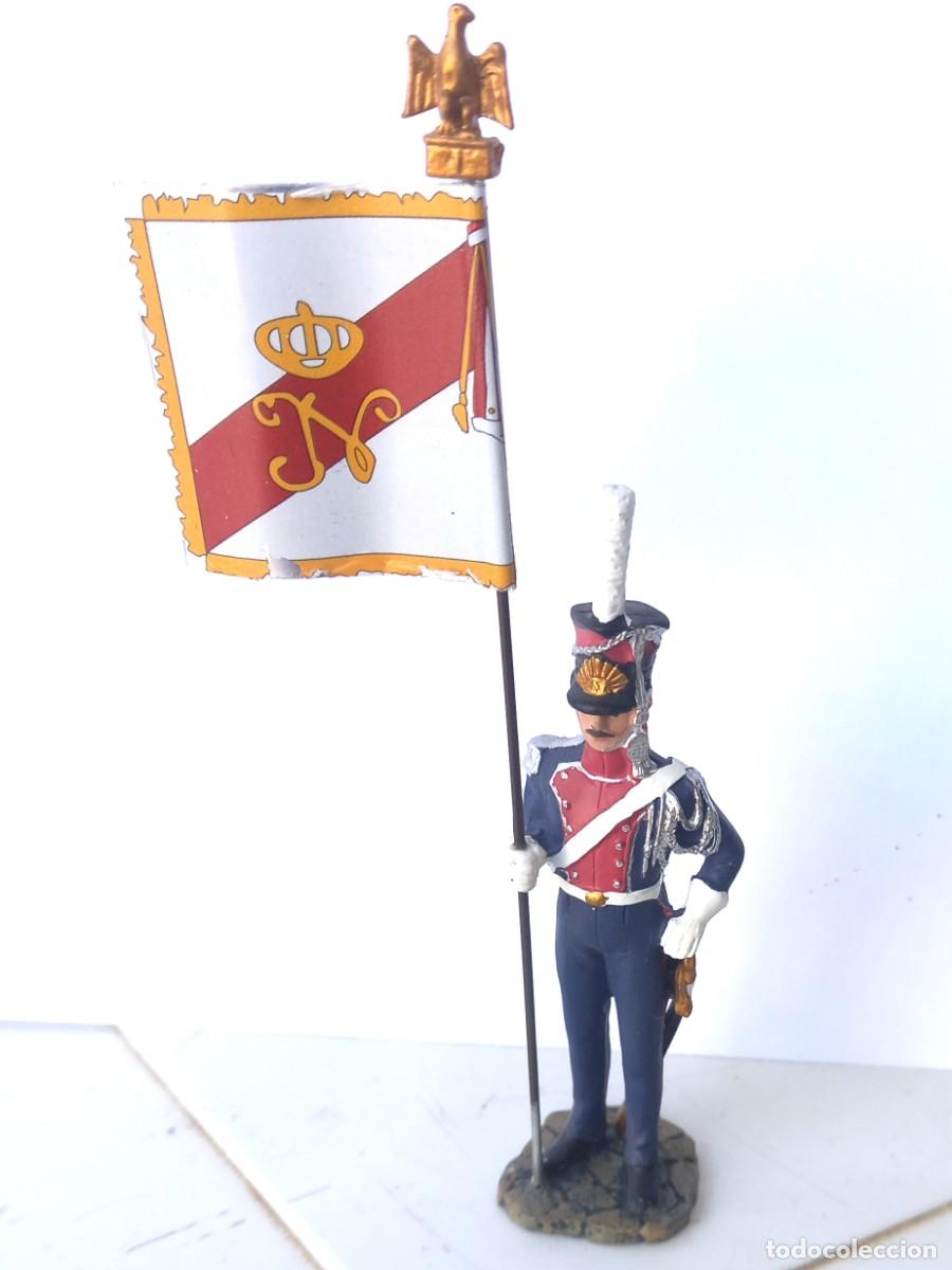 Juguetes antiguos: Figura de plomo de un Abanderado del Escuadr&oacute;n de Lanceros Polacos