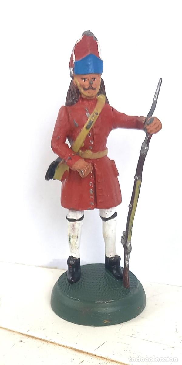 Juguetes antiguos: Figura de plomo de un Fusilero Tercio Colorados-Almirall Palou ref.3/098