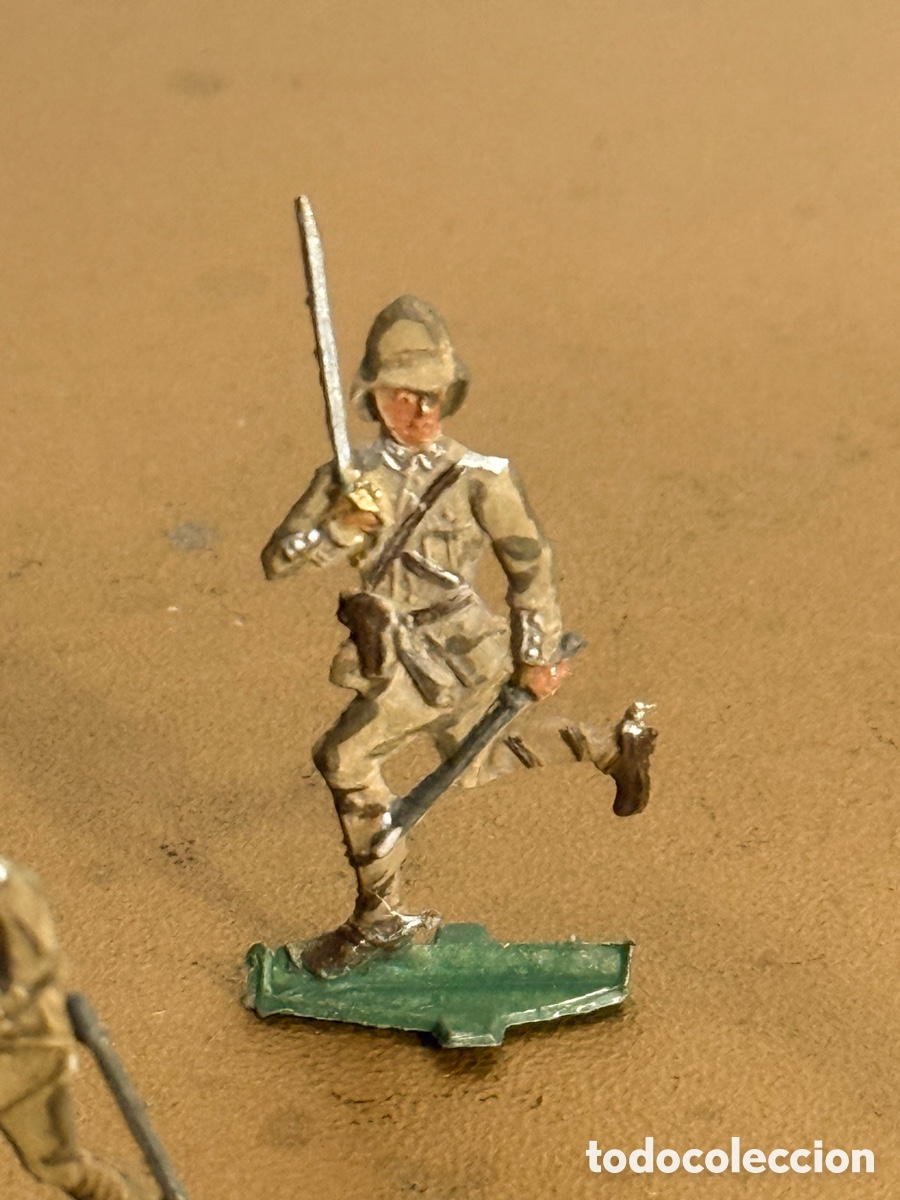 Juguetes antiguos: Alemania. 1919/1945. Soldaditos de plomo planos. Berliner Zinnfiguren. Soldados brit&aacute;nicos