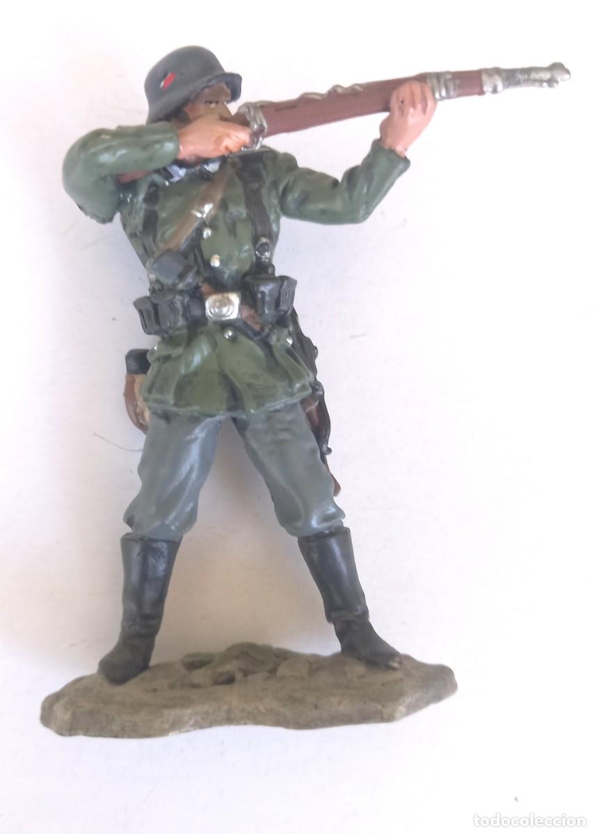 Jogos Antigos: Figura de plomo de un Soldado de Infanteria a&ntilde;o 1940