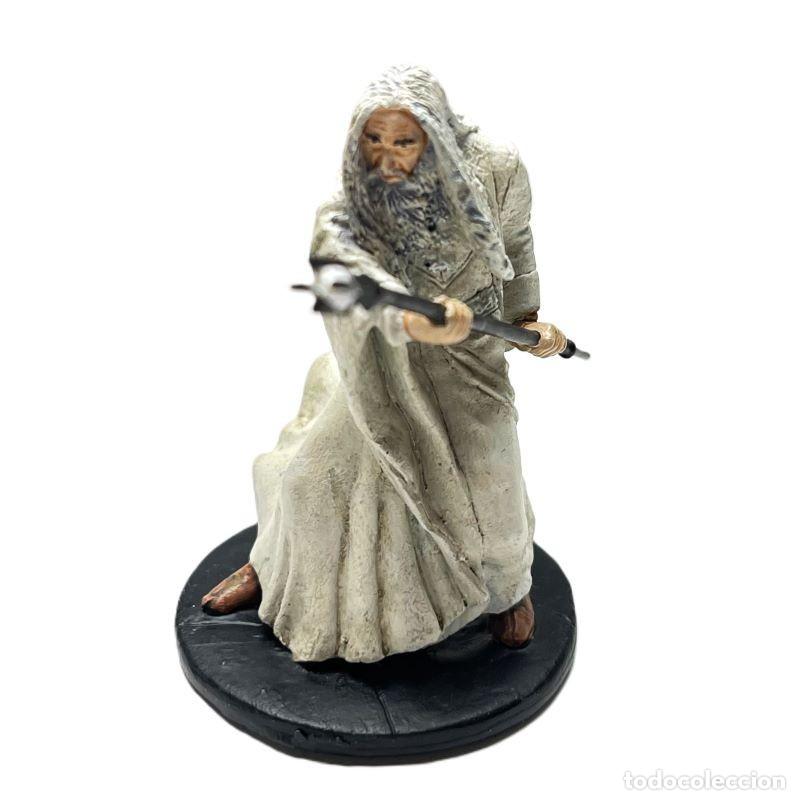 Juguetes antiguos: SARUMAN, BATALLAS EN ORTHANC. FIGURAS EAGLEMOSS, A&Ntilde;O 2005. COLECCI&Oacute;N EL SE&Ntilde;OR DE LOS ANILLOS, N&ordm; 15