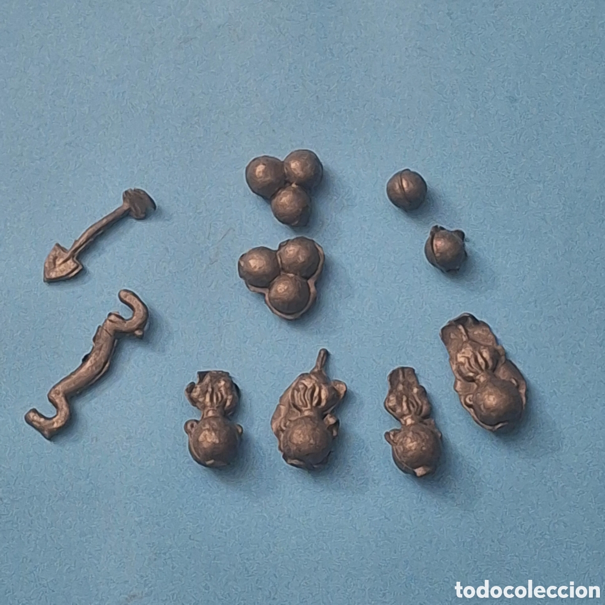Juguetes antiguos: LOTE 10 PIEZAS METAL PLOMO BOMBA BALA CA&Ntilde;ON PALA PARA SOLDADO - SIN PINTAR NI PULIR