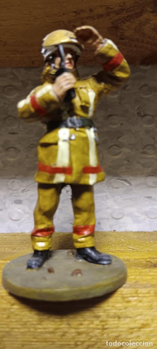 Juguetes antiguos: MOSCOU 2002 BOMBEROS DEL MUNDO DEL PRADO DELPRADO