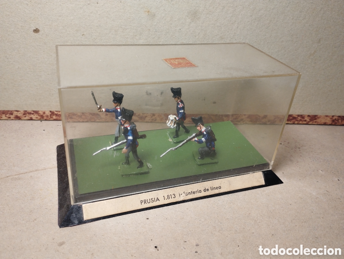 Juguetes antiguos: Soldados de plomo Almirall 30 mm infanter&iacute;a prusiana