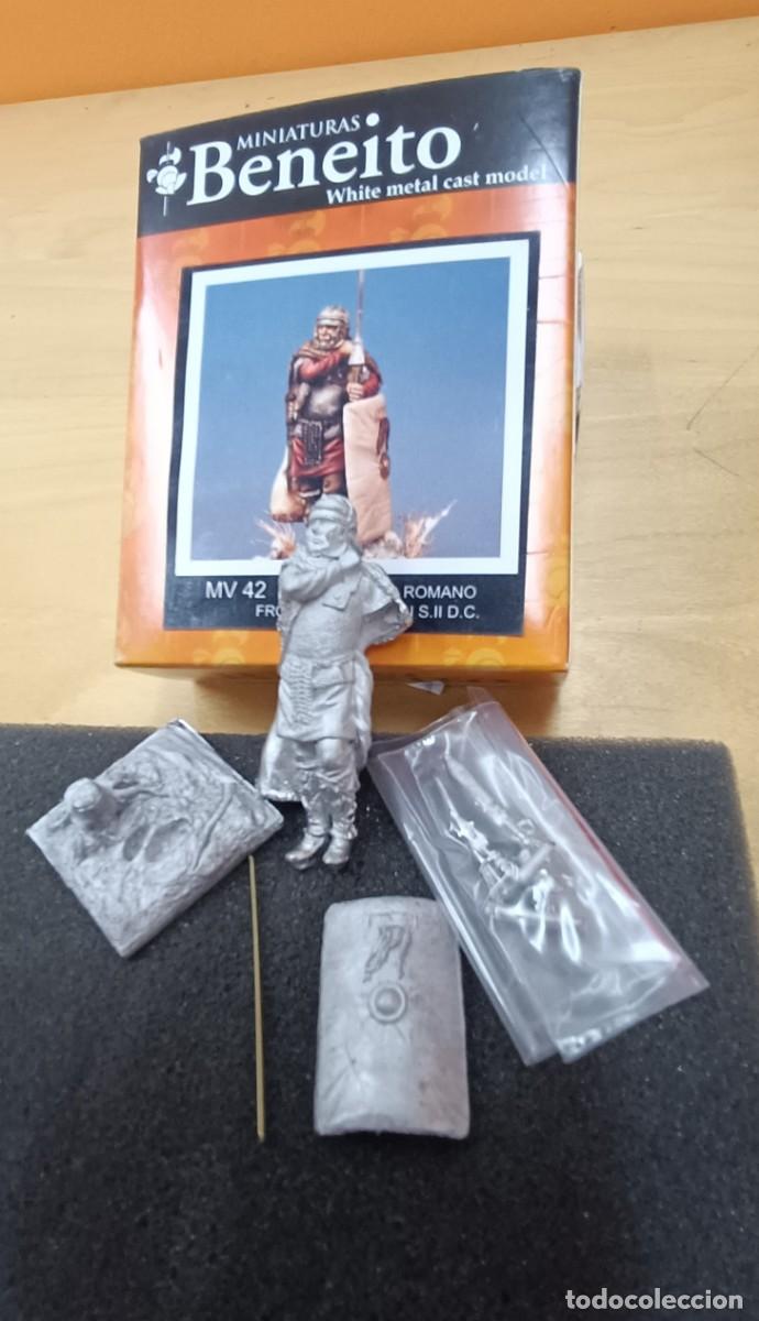 Juguetes antiguos: SOLDADITO DE METAL DE MINIATURAS BENEITO - REFERENCIA MV42 DESCATALOGADA