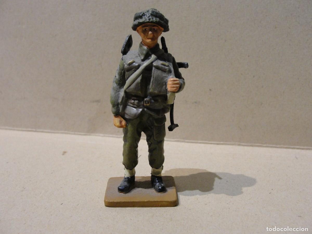 Juguetes antiguos: soldado de plomo SERGEANT ROYAL WINNIPEG RIFLES CANADA 1944 DEL PRADO