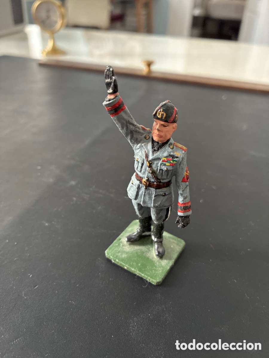Juguetes antiguos: Soldadito de plomo Mussolini