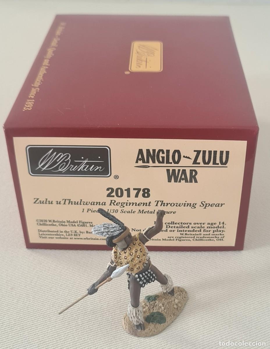 Juguetes antiguos: W. BRITAIN ZULU WAR REF.20178 ZULU UTHULWANA REGIMENT THROWING SPEAR