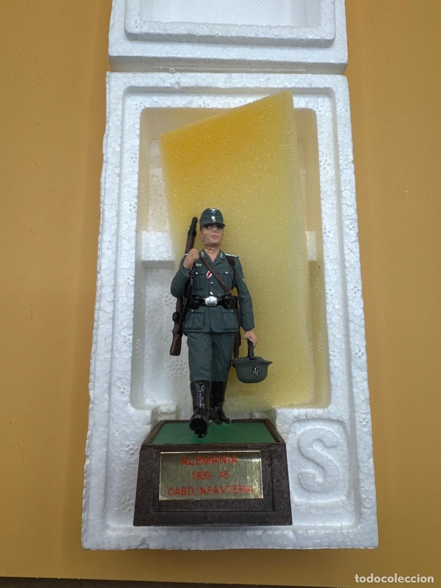 Juguetes antiguos: Soldado de Plomo - cabo alem&aacute;n 1939-45- Marca Soldat - con Caja Original