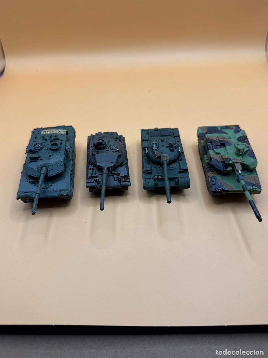 Juguetes antiguos: Lote 4 Tanques de plomo