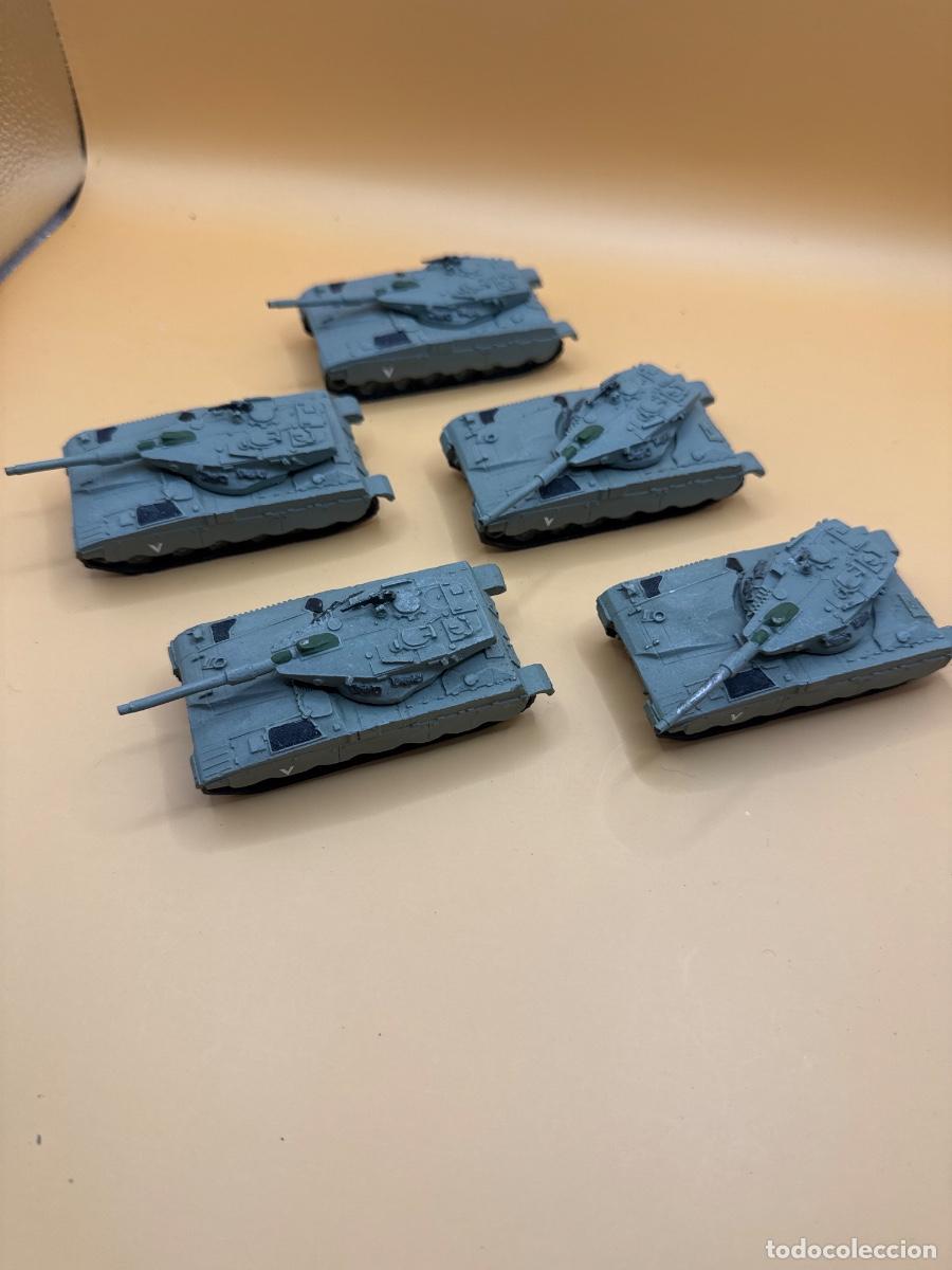 Juguetes antiguos: Lote Tanques merkava de plomo