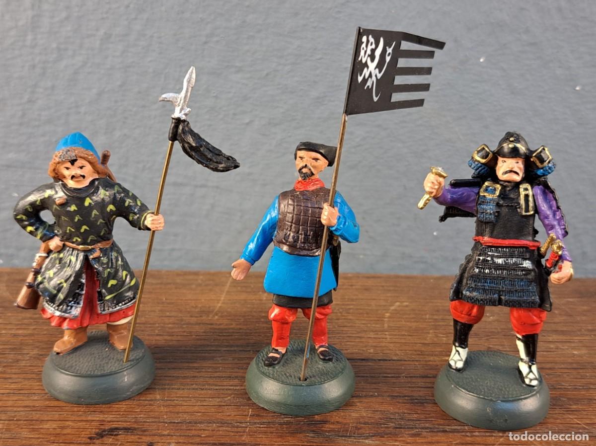 Juguetes antiguos: Lote de 3 soldados de plomo &middot; Asia y Oriente &middot; Almirall Palou
