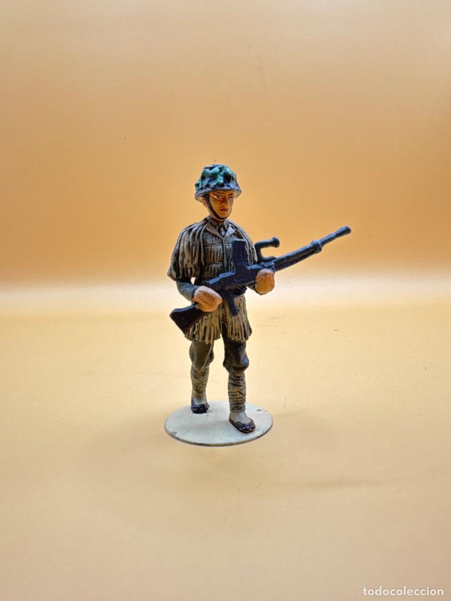 Juguetes antiguos: Soldado de plomo alymer spain