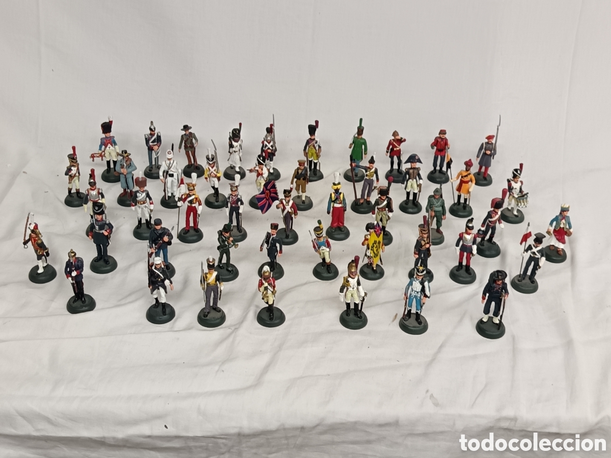 Old Toys: GRAN LOTE DE 47 SOLDADITOS DE PLOMO, ALMIRALL PALOU
