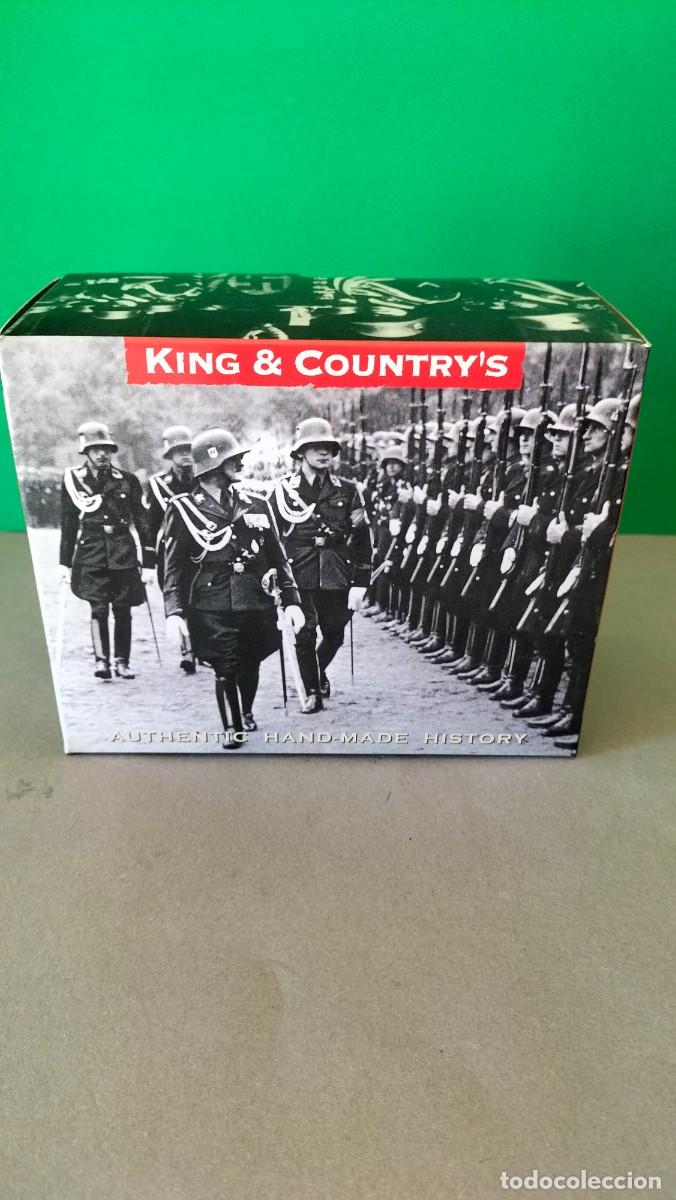 Jogos Antigos: KING & COUNTRY - SA ABANDERADO Code LAH 136 - Nuevo en caja. Thomas Gunn Collector Show Case