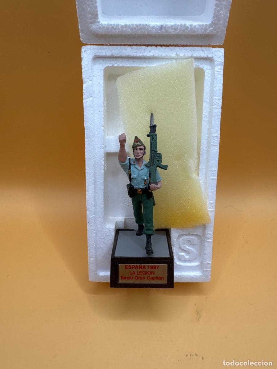 Altes Spielzeug: Soldat legionario espa&ntilde;ol terci&oacute; gran capitan