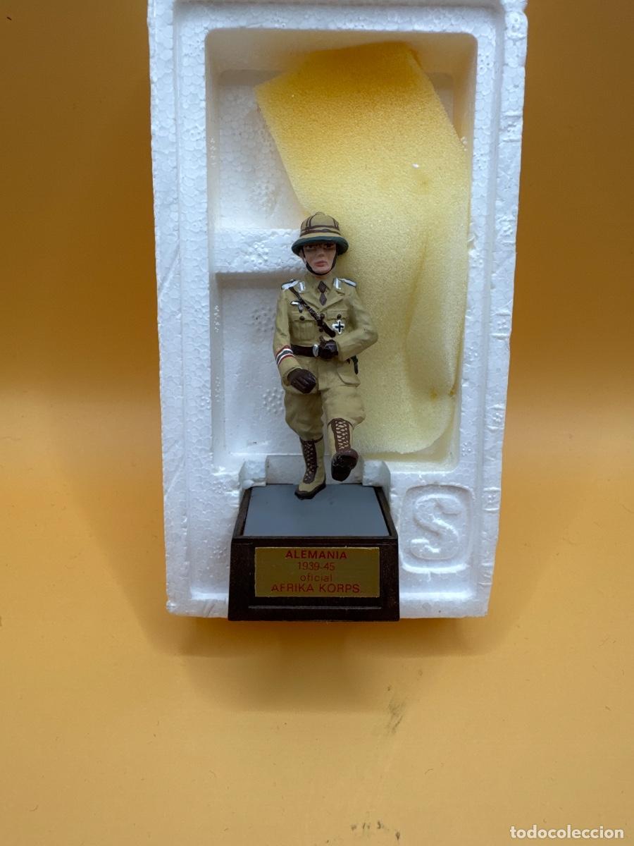 Juguetes antiguos: Soldat oficial Afrika korps desfile
