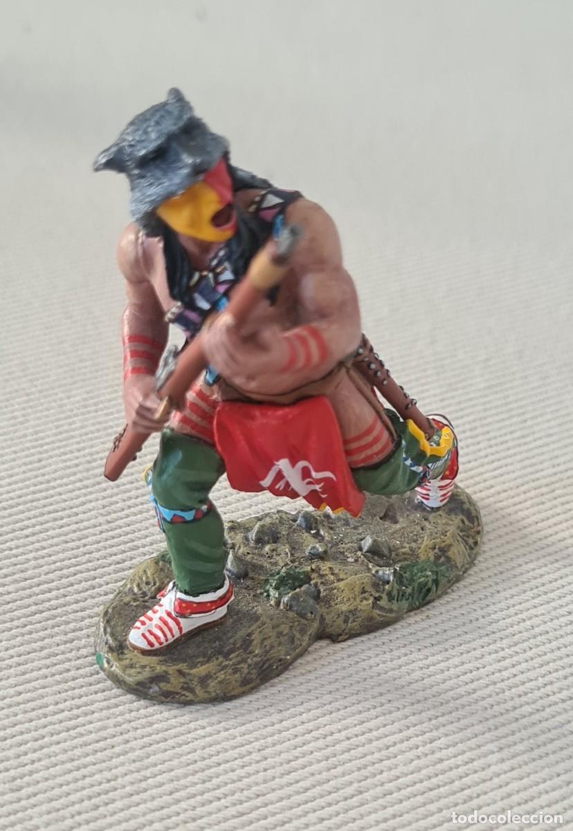 Jogos Antigos: KING & COUNTRY THE REAL WEST TRW017 RUNNING WARRIOR WITH CARBINE (RETIRED)