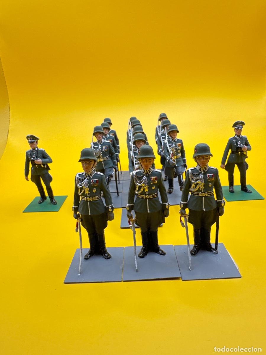 Jogos Antigos: ESPECTACULAR DESFILE 15 SOLDADOS ALEMANES WEHRMACHT &ndash; II GUERRA MUNDIAL &ndash; SOLDADOS DE PLOMO SOLDAT