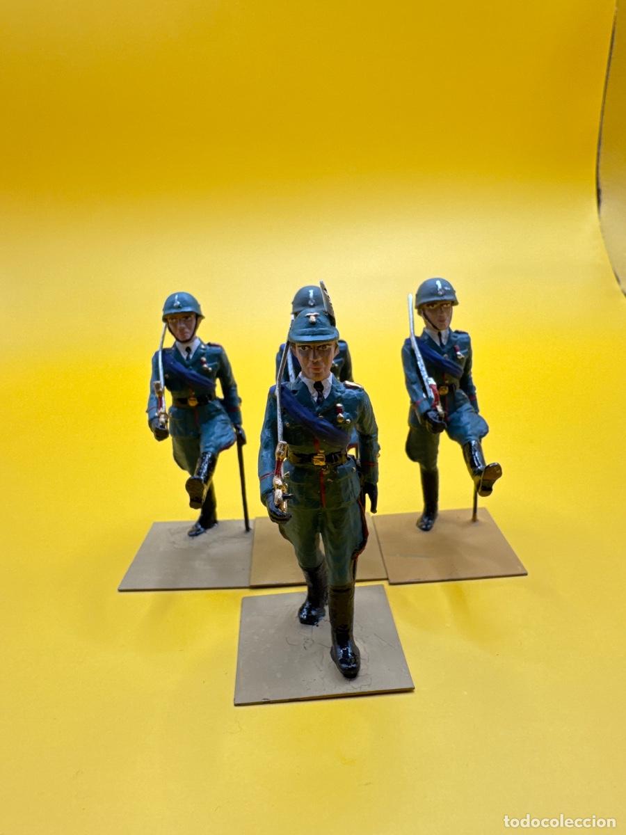 Jogos Antigos: DESFILE 4 SOLDADOS ITALIANOS &ndash; II GUERRA MUNDIAL &ndash; SOLDADOS DE PLOMO SOLDAT &ndash; EJ&Eacute;RCITO ITALIANO