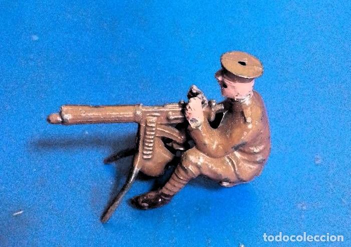 Juguetes antiguos: soldado britanico con ametralladora marca Britains a&ntilde;os 40
