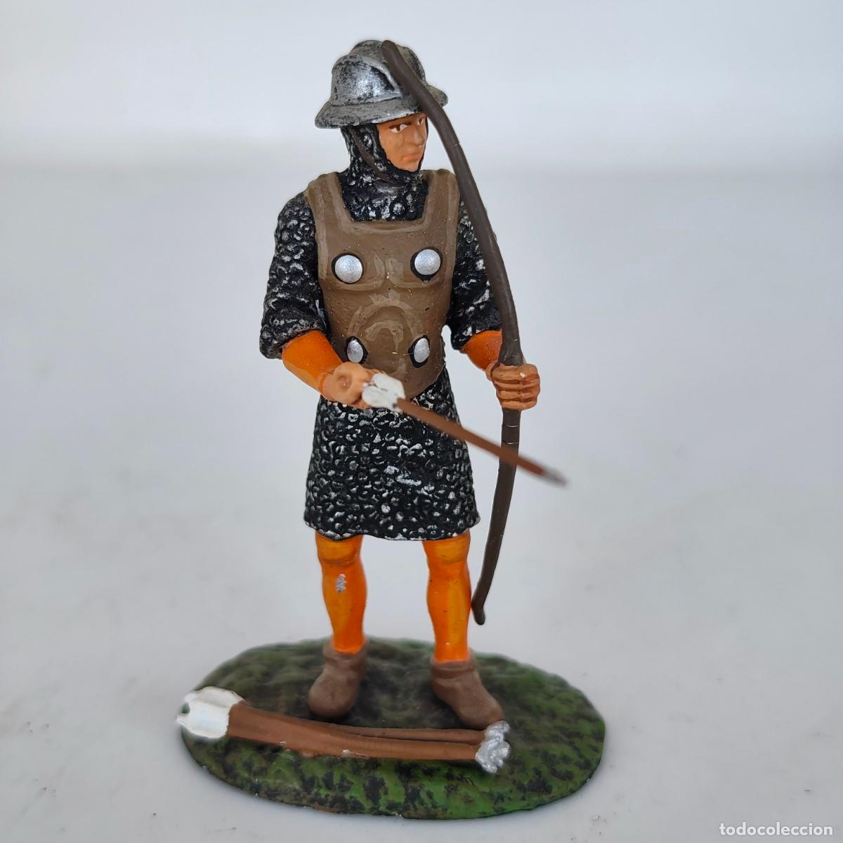 Juguetes antiguos: ARQUERO Ingl&eacute;s SEC XIII del Prado o altaya soldado de plomo