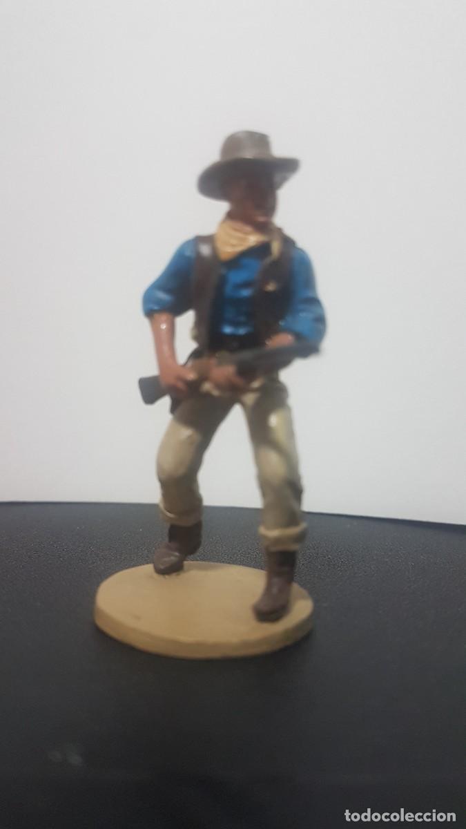 Juguetes antiguos: J) Soldadito de plomo &rdquo;Sheriff del wester americano&rdquo; LEER DESCRIPCION