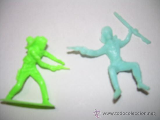 Juguetes antiguos: CONJUNTO DE VAQUEROS DE PLASTICO - Foto 2