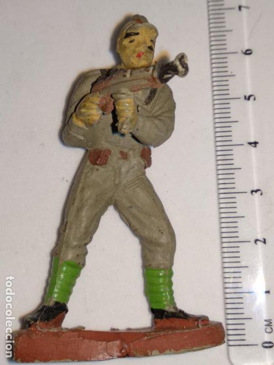 Juguetes antiguos: Soldado - Foto 1