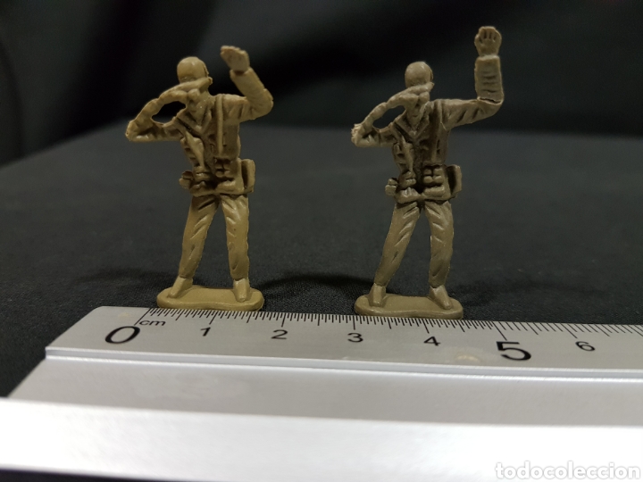 Juguetes antiguos: Soldaditos de pl&aacute;stico - Foto 1