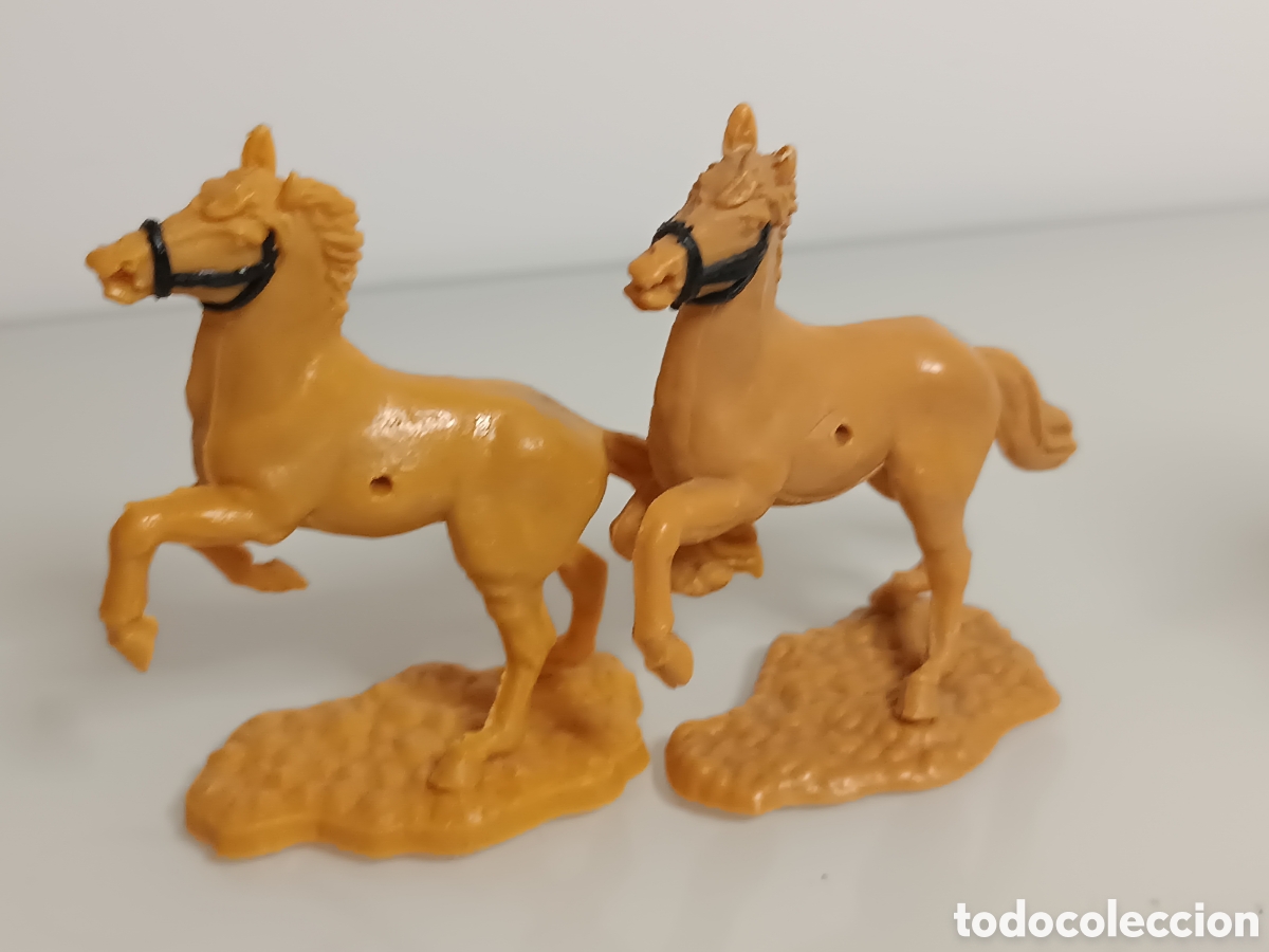 Juguetes antiguos: Lote indios desmontables pl&aacute;stico Timbo Elastolin crescent - Foto 7
