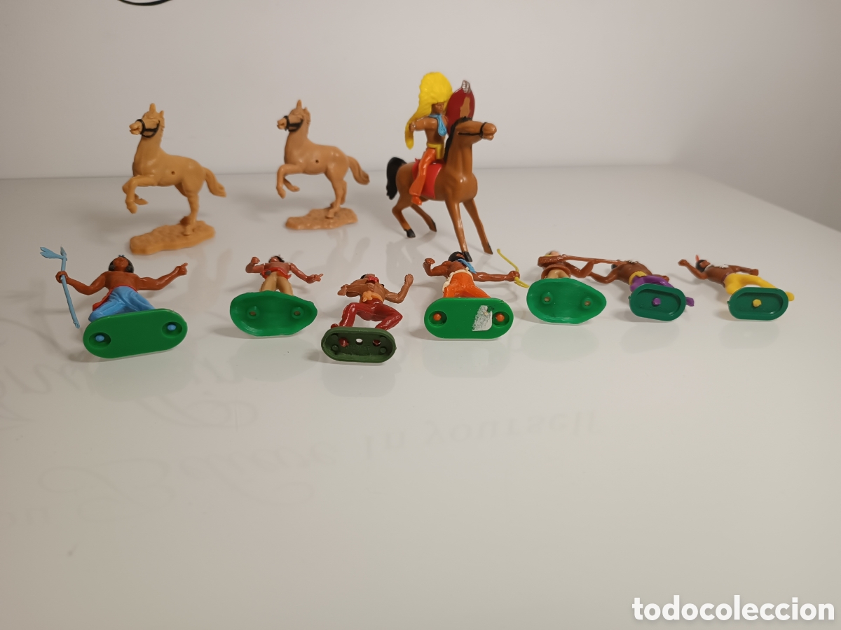 Juguetes antiguos: Lote indios desmontables pl&aacute;stico Timbo Elastolin crescent - Foto 8