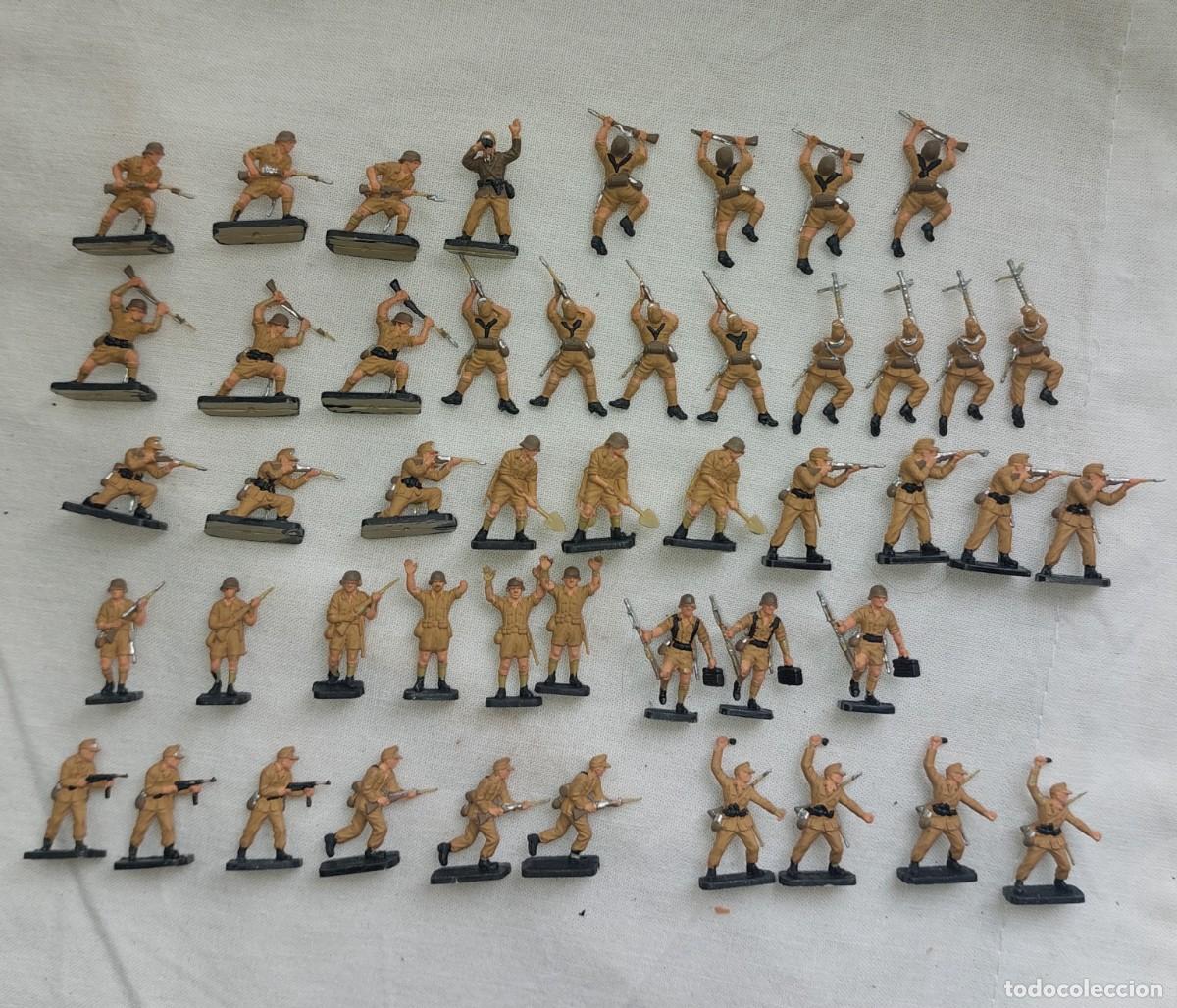Juguetes antiguos: Soldaditos de pl&aacute;stico - Foto 1