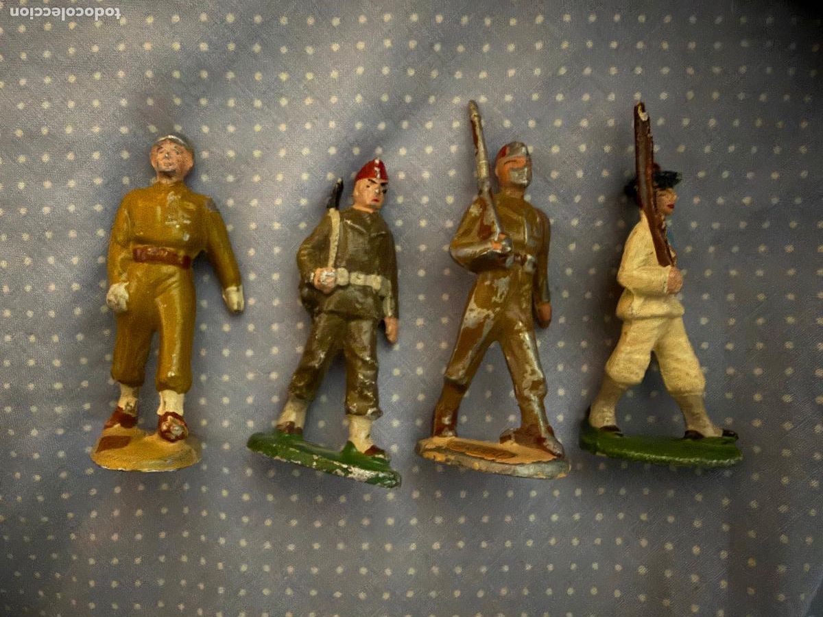 Juguetes Antiguos: Lote de soldados de aluminio