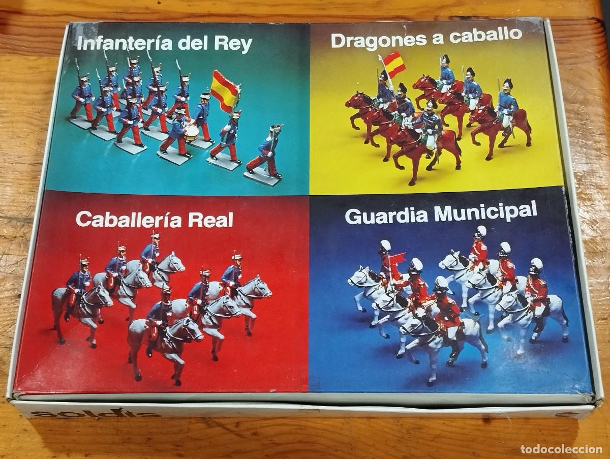 Juguetes Antiguos: CABALLERIA REAL. FIGURAS DE PL&Aacute;STICO DE GOMARSA (SOLDIS). EN CAJA. COMPLETO, 12 FIGURAS.