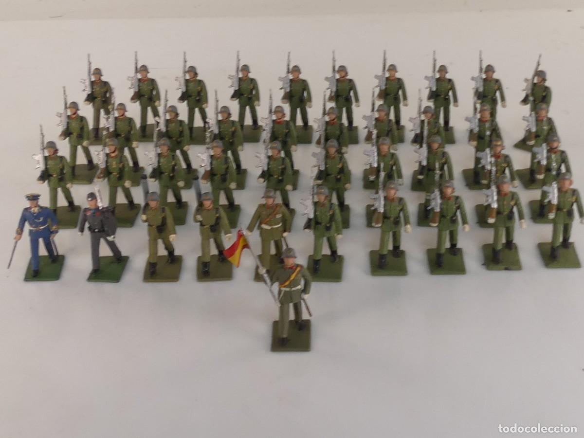Jeux Anciens: COLECCION LOTE DE 41 SOLDADITOS DE PLASTICO