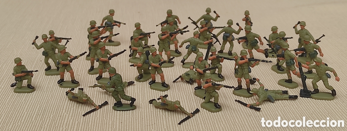Altes Spielzeug: Soldados EKO de pl&aacute;stico en Miniatura pintados a mano (38 unidades)