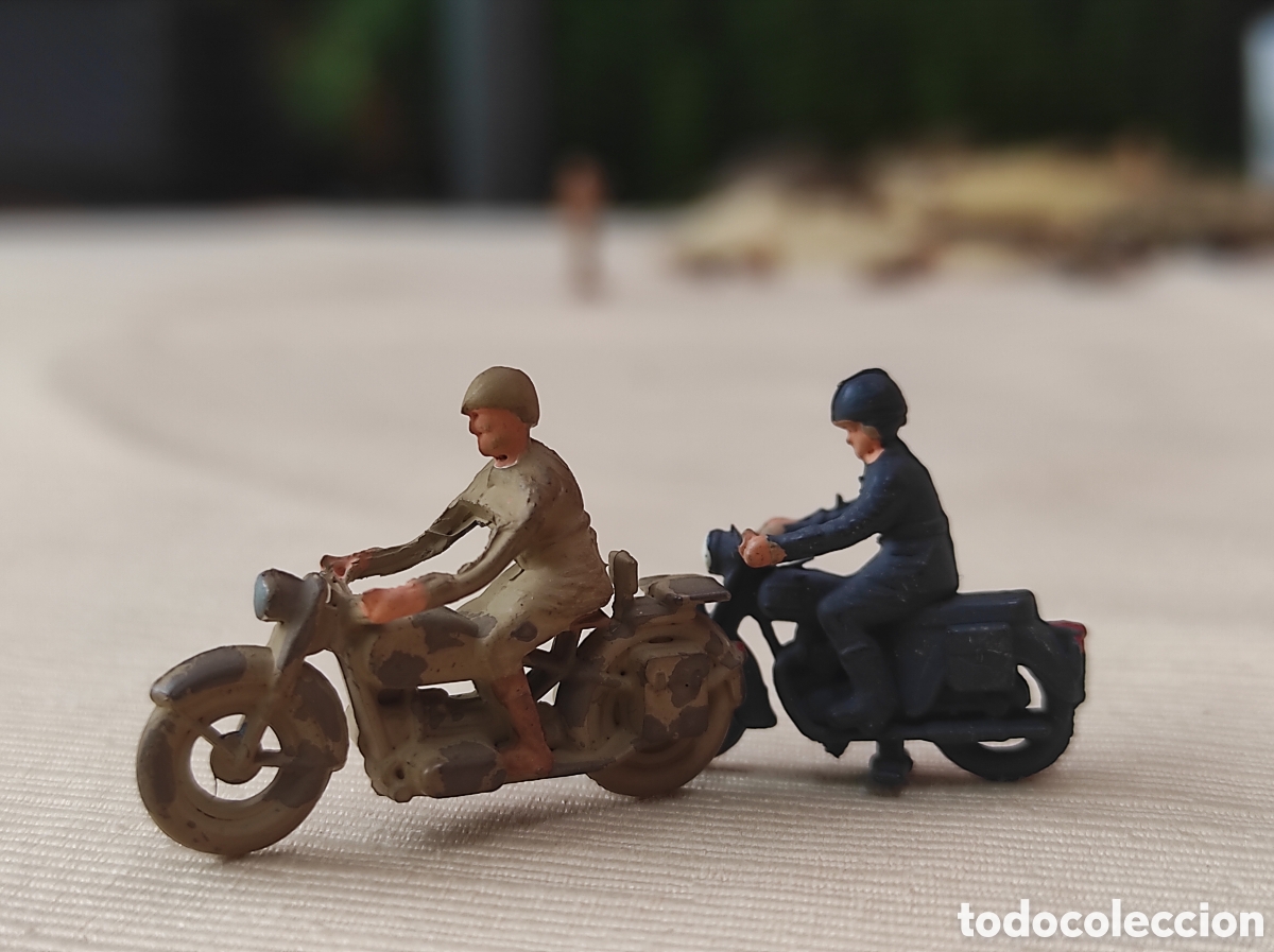 Juguetes Antiguos: Pareja de Soldados con motos militares de pl&aacute;stico EKO