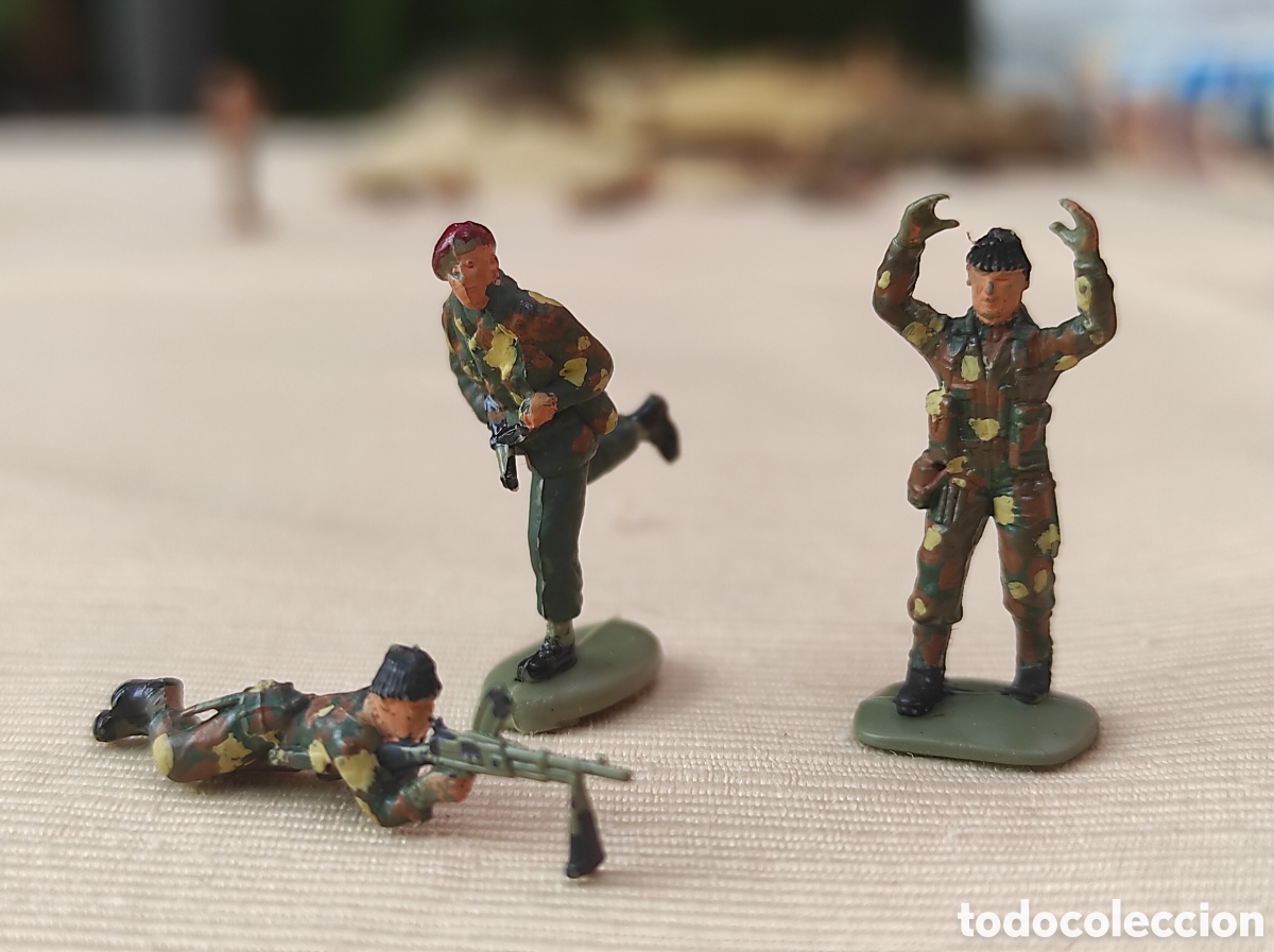 Juguetes Antiguos: Lote de 3 militares de camuflaje de pl&aacute;stico EKO (PEDIDO MINIMO 10&euro;)