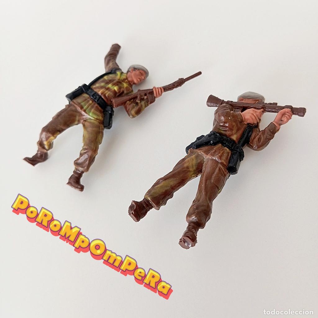 Old Toys: BRITAINS LTD SUPER DEETAIL Lote x2 soldado a&ntilde;os 70 mu&ntilde;eco b&eacute;lico ingl&eacute;s batalla guerra 1978