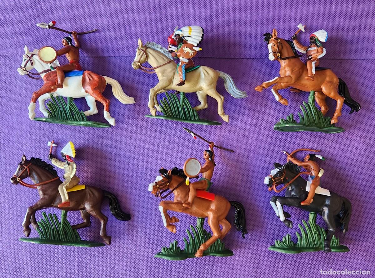 Juguetes antiguos: INDIOS A CABALLO set de soldaditos pl&aacute;stico DSG variante Argentina de Britains