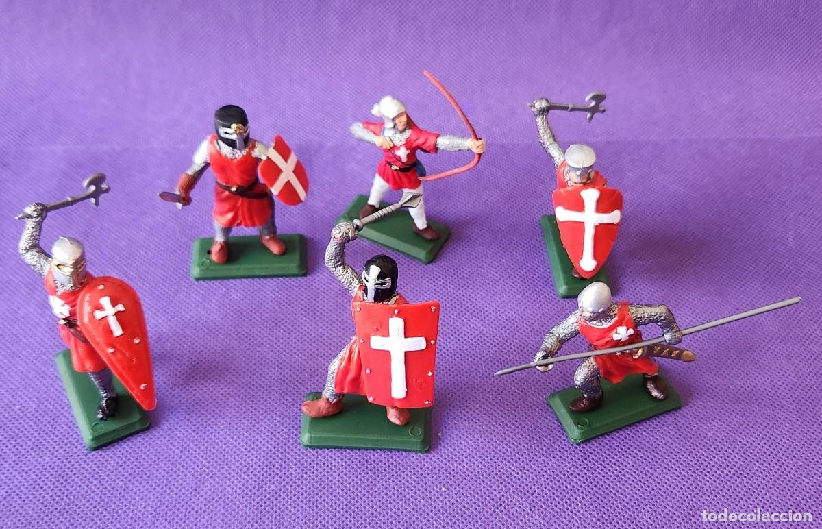 Juguetes antiguos: z CABALLEROS MEDIEVALES HOSPITALLERS Rojos soldaditos pl&aacute;stico DSG variante Argentina Britains