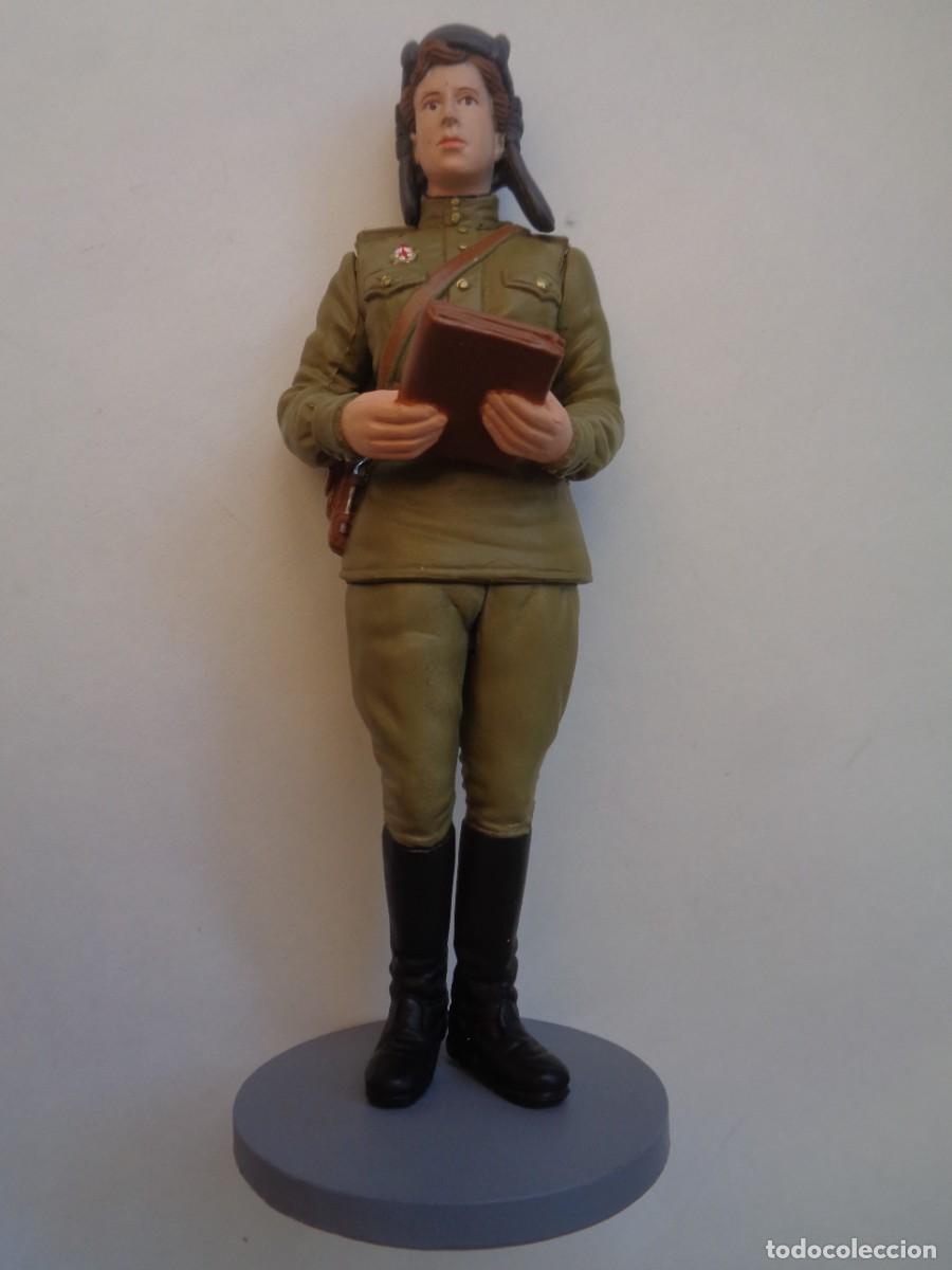 Juguetes antiguos: FIGURA 2&ordf; GUERRA MUNDIAL UNION SOVIETICA : MUJER TANQUISTA SOVIETICA . EN SU BLISTER