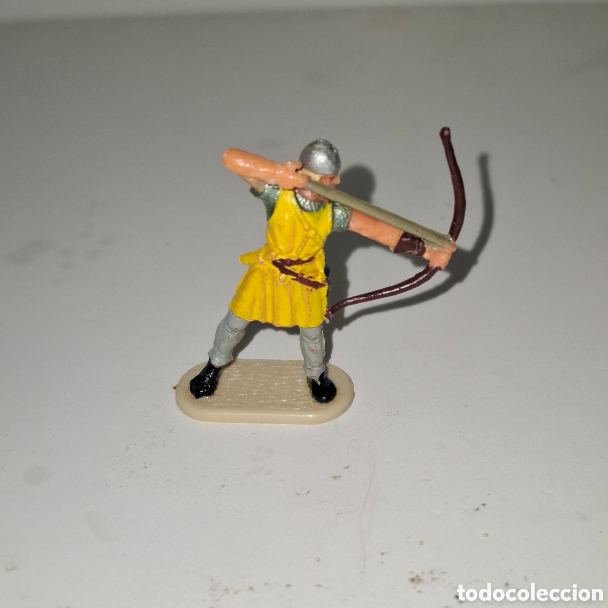 Juguetes antiguos: FIGURA DE PLASTICO A&Ntilde;OS 70 HISTOREX ARQUERO MEDIEVAL GUERRERO