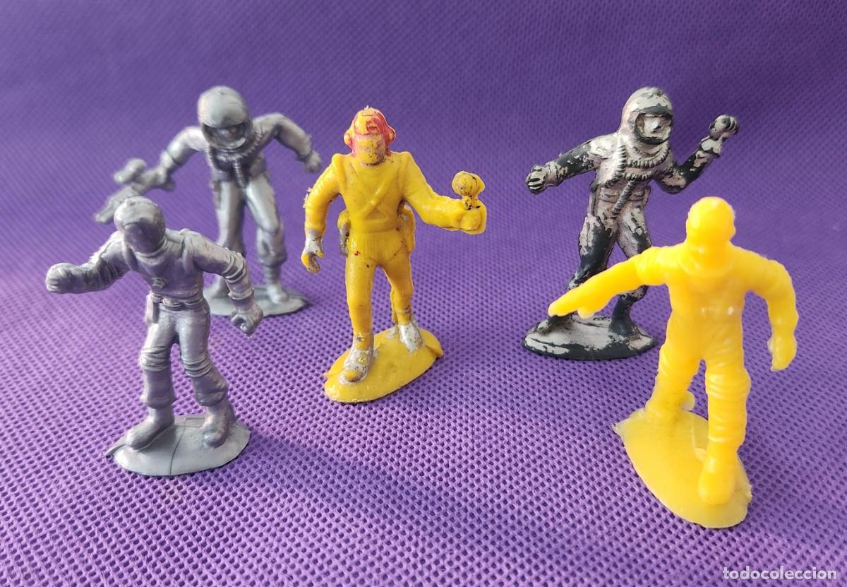 Juguetes antiguos: TOM CORBETT lote de soldaditos Espaciales variante de MARX TOYS